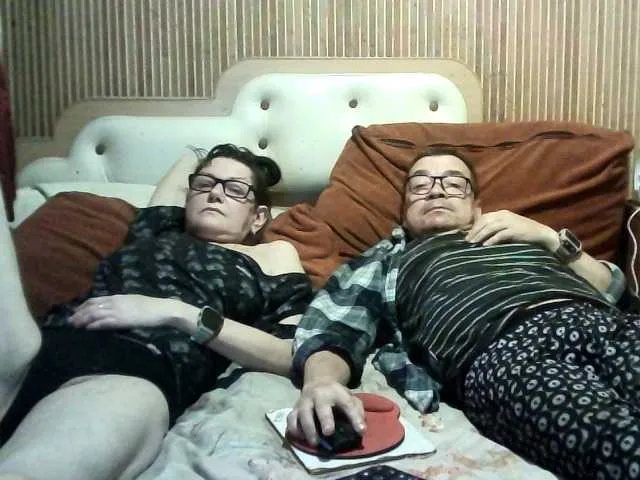 heyhorny_cb – webcam model profile photo Image 14