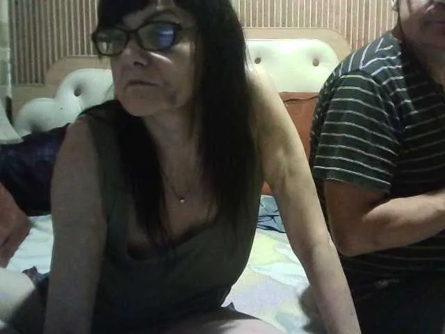 heyhorny_cb – webcam model profile photo Image 5