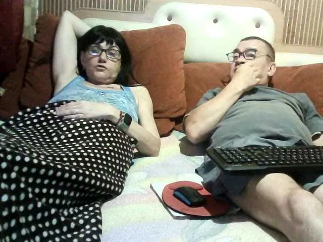 heyhorny_cb – webcam model profile photo Image 7