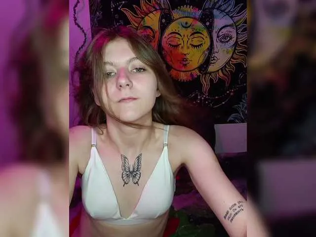 Vik1One1 – webcam model profile photo Image 5