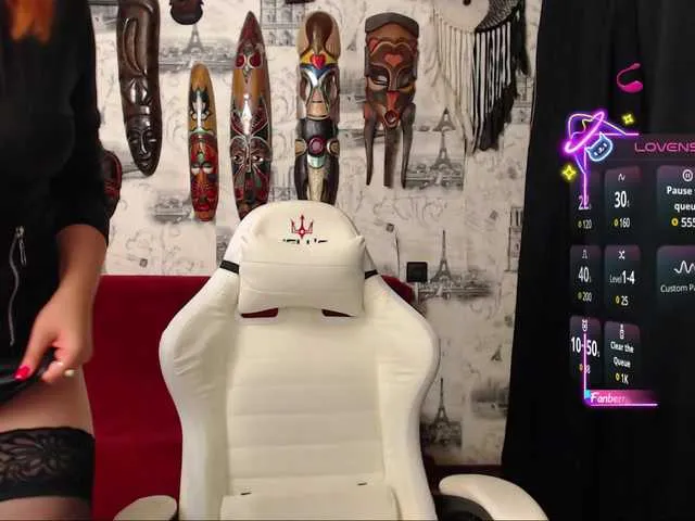CrazyLaGirl Image 4