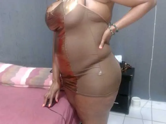 Oyster-lemon – webcam model profile photo Image 18