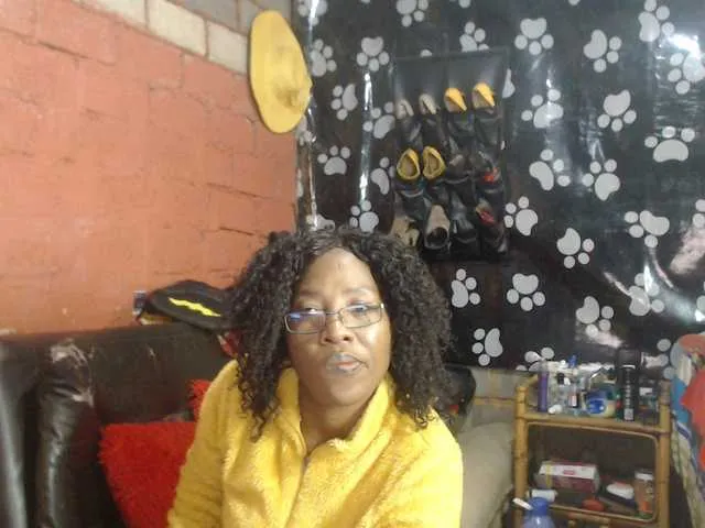 Sonya-reallsugar – webcam model profile photo Image 9