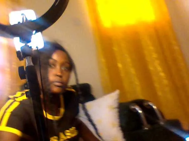 Curvysexy – webcam model profile photo