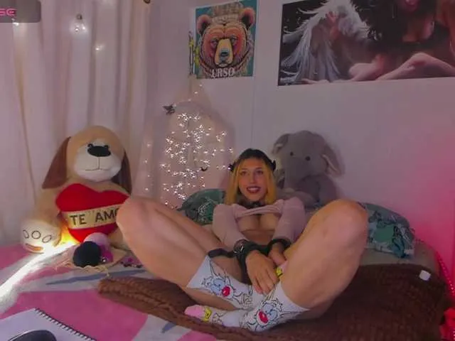 heavenlysky_ – webcam model profile photo Image 5