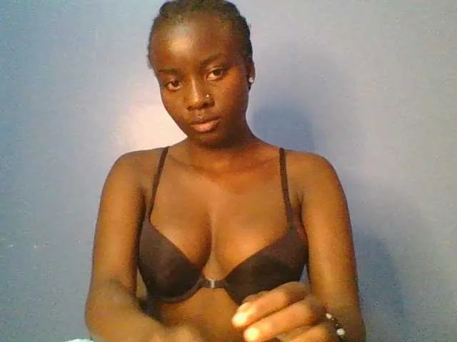 Princess-Dia – webcam model profile photo Image 4