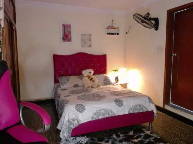 lola_bunny68 – webcam model profile photo Image 17
