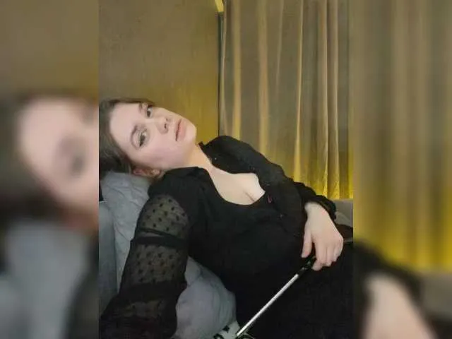 sweetmellowx1 – webcam model profile photo Image 14