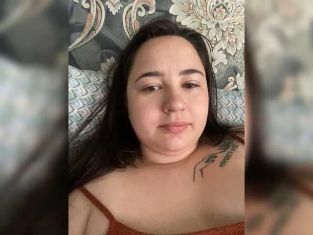 MinniMia – webcam model profile photo Image 11