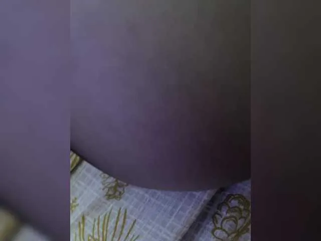 VibeSwet37 – webcam model profile photo Image 4