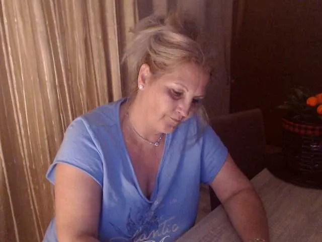 DivineBlond Image 19