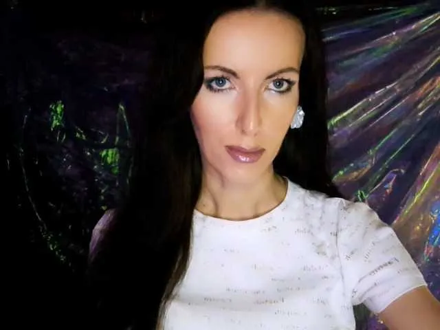 your_dolls – webcam model profile photo Image 8