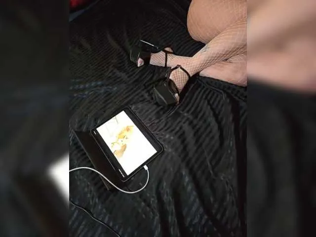 korinaluvv – webcam model profile photo Image 3