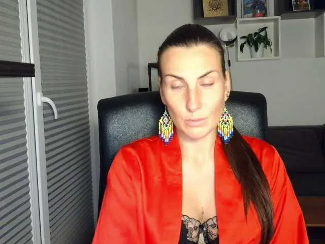 peachbrii – webcam model profile photo Image 8