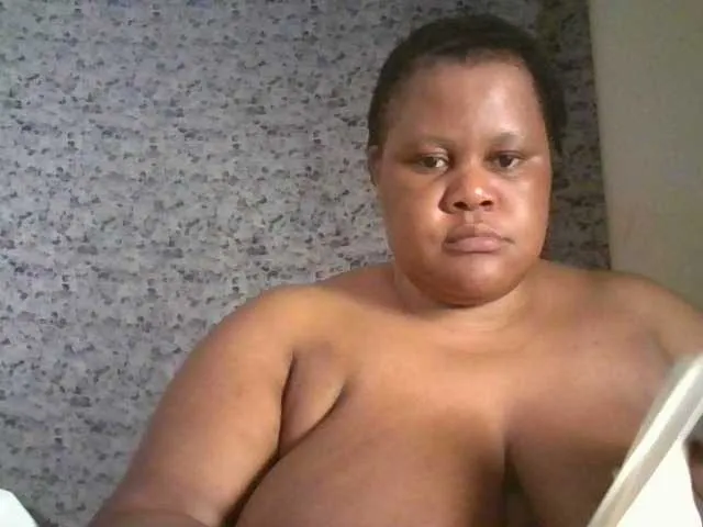 Cat-Bars69 – webcam model profile photo Image 10