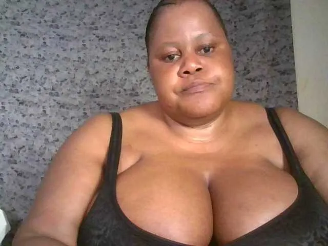 Cat-Bars69 – webcam model profile photo Image 11