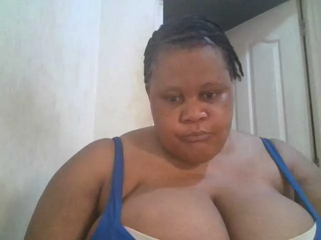 Cat-Bars69 – webcam model profile photo Image 2