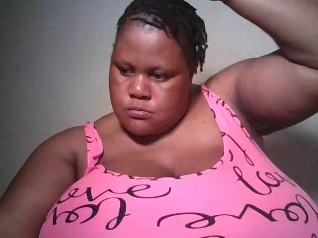 Cat-Bars69 – webcam model profile photo Image 6