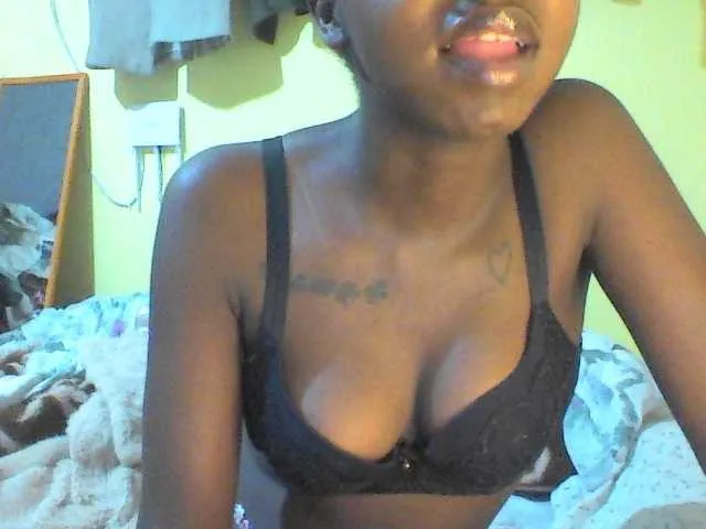 bigclit_luisa – webcam model profile photo Image 18