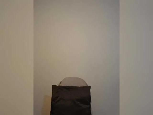 WhoreRobot – webcam model profile photo Image 13