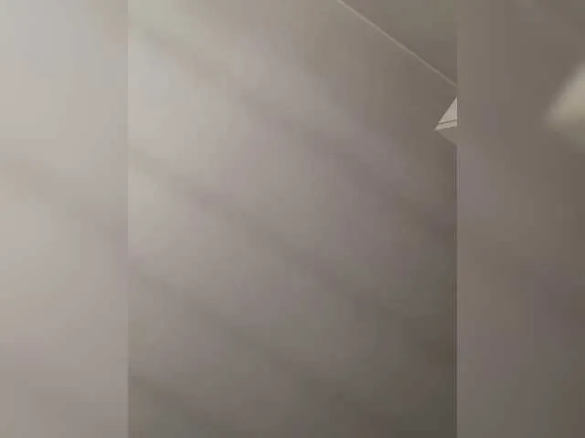 WhoreRobot – webcam model profile photo Image 3