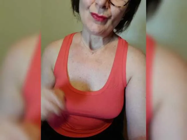 WhoreRobot – webcam model profile photo Image 9