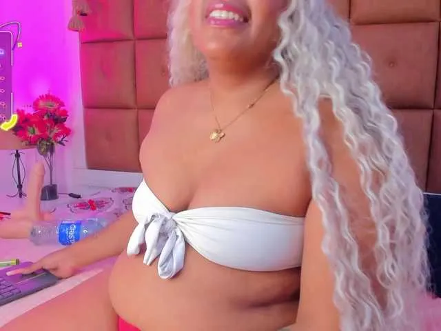 katysha_ – webcam model profile photo Image 2
