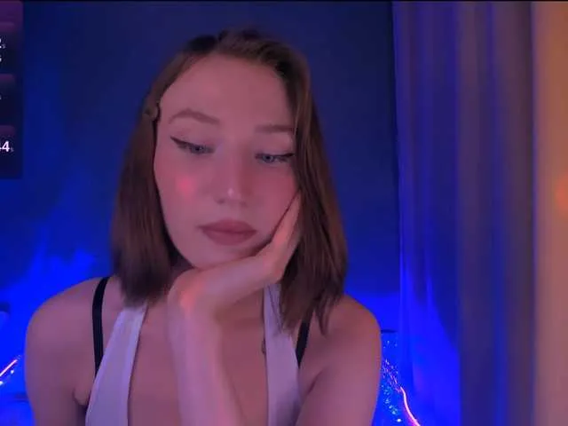 Naughty-Mailey – webcam model profile photo Image 11