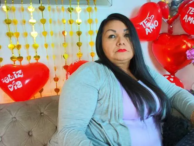 Laranya – webcam model profile photo Image 13