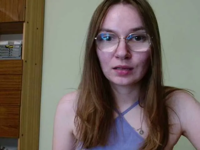 glossybabe_ – webcam model profile photo Image 12