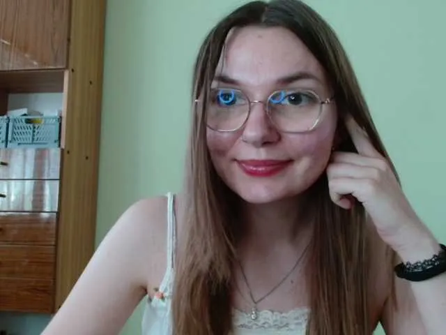 glossybabe_ – webcam model profile photo Image 15