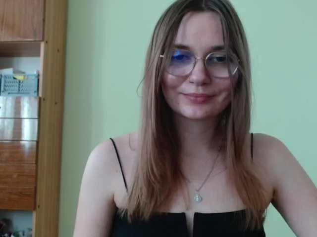 glossybabe_ – webcam model profile photo Image 18