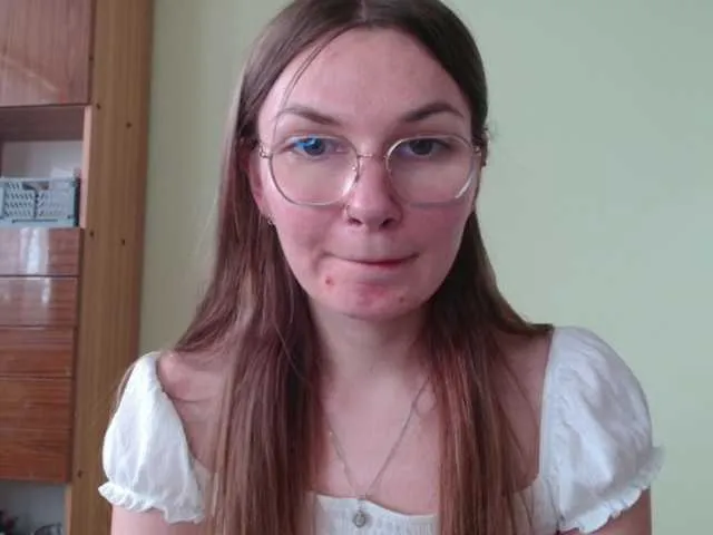 glossybabe_ – webcam model profile photo Image 2