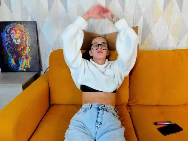 Emilia-Wayne Image 17