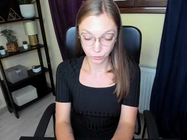 ivymonroe_ – webcam model profile photo Image 6