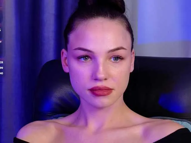 kikiolovely – webcam model profile photo Image 10