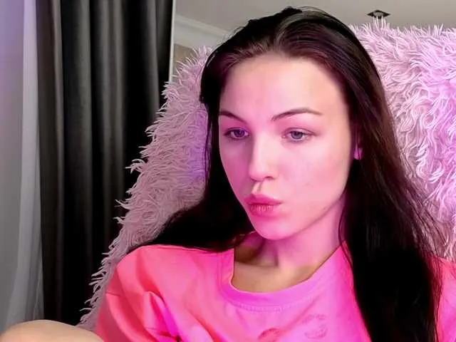 kikiolovely – webcam model profile photo Image 12