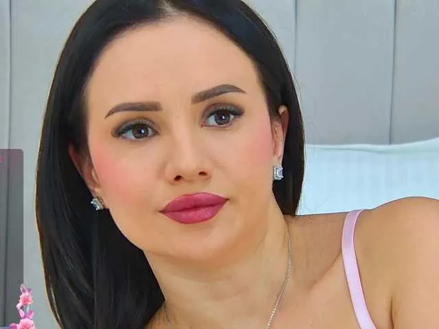 bunnydollstella – webcam model profile photo Image 15