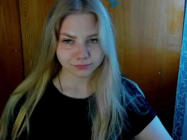 Emma-Frizea Image 6