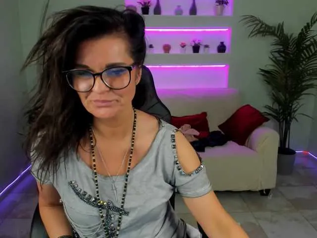 GeminiCode22 – webcam model profile photo Image 14