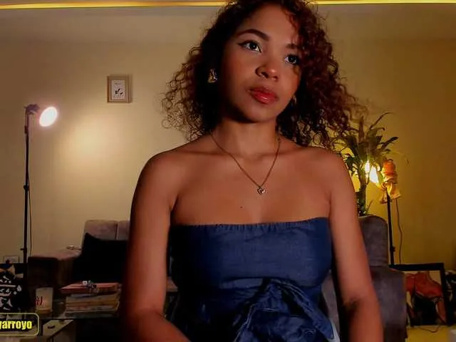 calabadi – webcam model profile photo Image 12