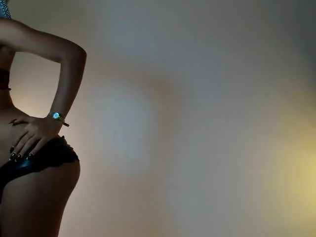 calabadi – webcam model profile photo Image 5