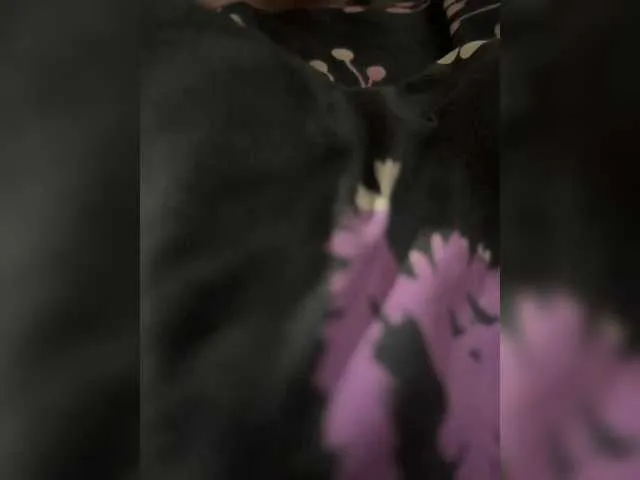 vixenvictoriaa – webcam model profile photo Image 4