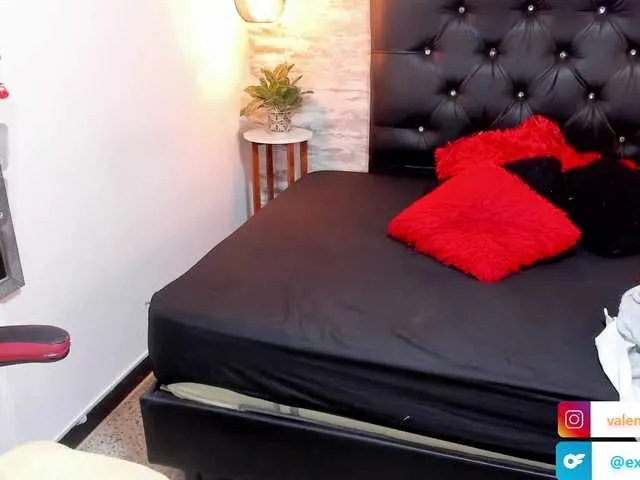 ilovewhitecocksalot – webcam model profile photo Image 13