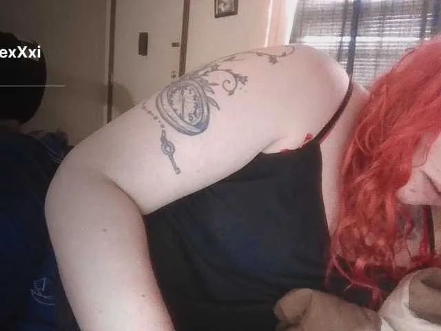 millemimi – webcam model profile photo Image 4