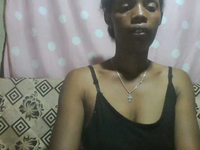 samanthaheinz – webcam model profile photo Image 2