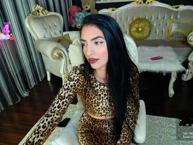 AlexisGrays – webcam model profile photo Image 3