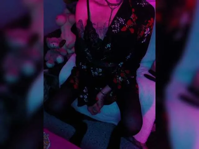 hotsweetangel4u – webcam model profile photo Image 3