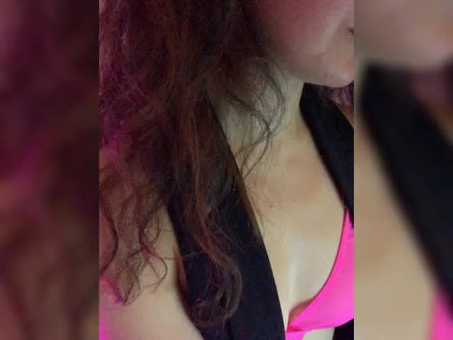 onlygia – webcam model profile photo Image 13