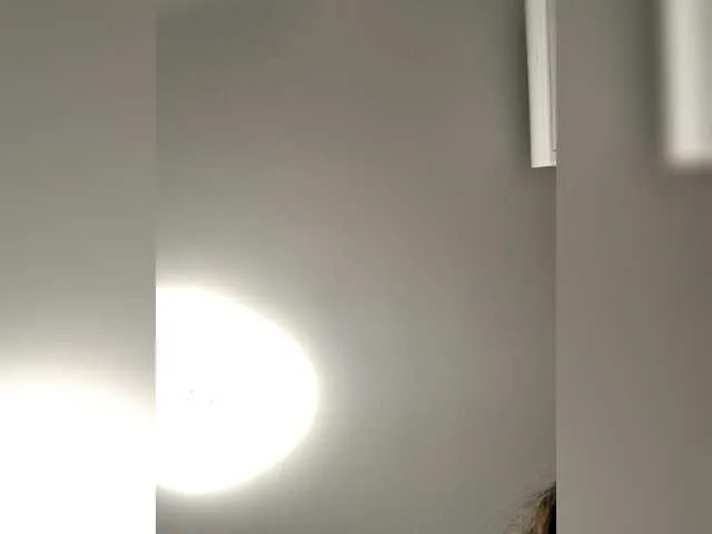 onlygia – webcam model profile photo Image 17